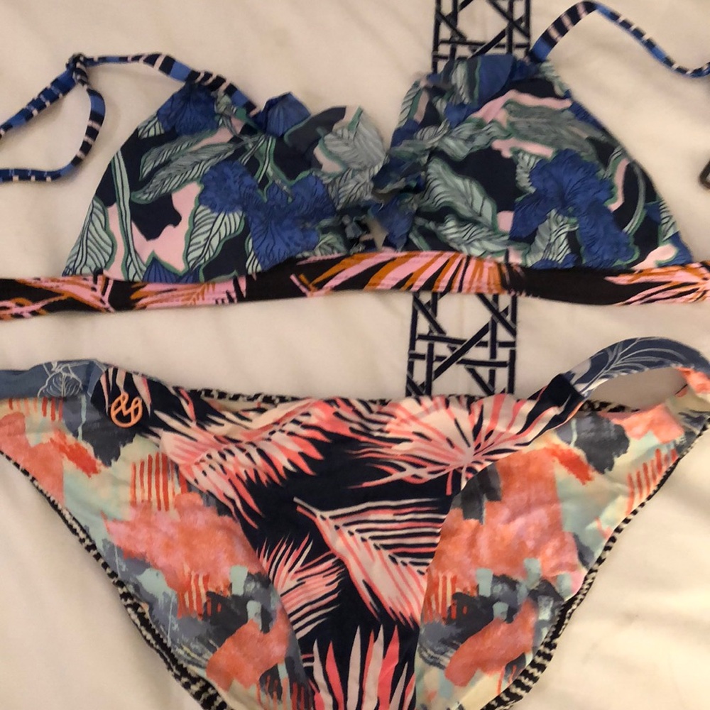 Maaji bikini - like new